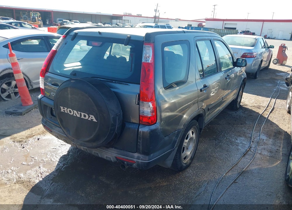 2005 HONDA CR-V LX VIN: JHLRD68505C002080