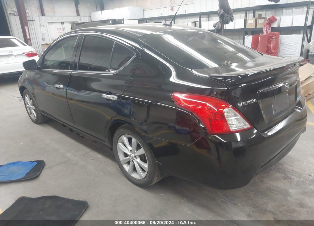 2015 NISSAN VERSA 1.6 SL VIN: 3N1CN7AP2FL917149