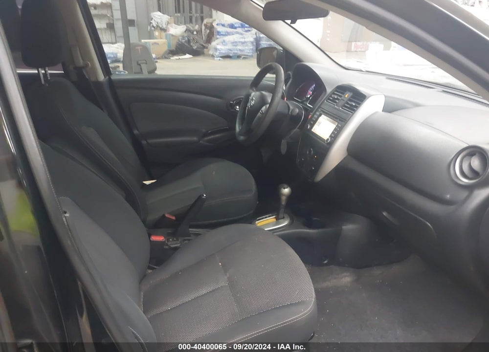 2015 NISSAN VERSA 1.6 SL VIN: 3N1CN7AP2FL917149