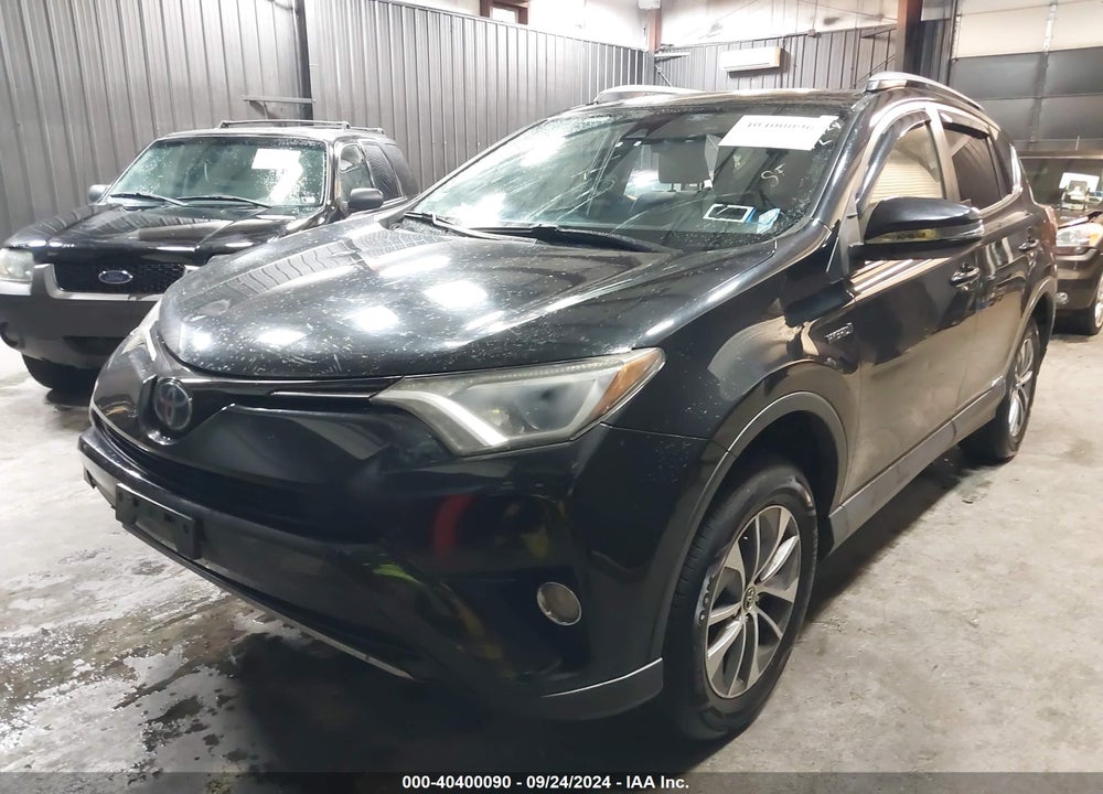 2017 TOYOTA RAV4 HYBRID XLE VIN: JTMRJREV7HD080219