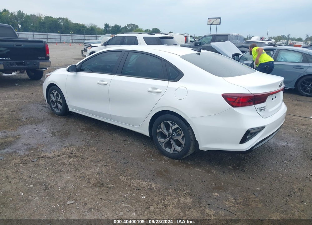 2021 KIA FORTE LXS VIN: 3KPF24AD7ME359453