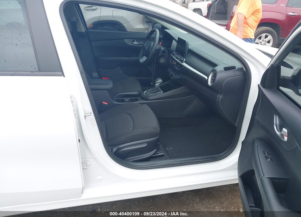 2021 KIA FORTE LXS VIN: 3KPF24AD7ME359453