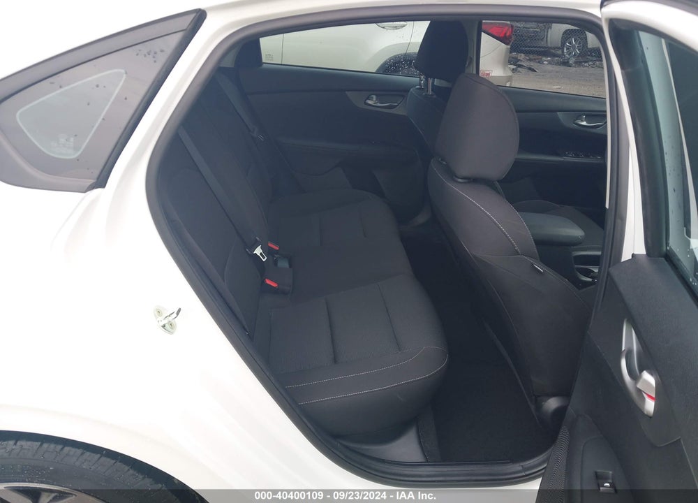 2021 KIA FORTE LXS VIN: 3KPF24AD7ME359453