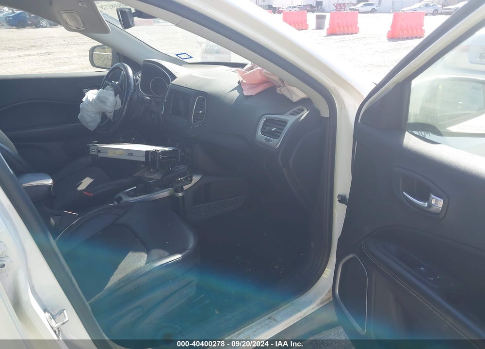 2019 JEEP COMPASS LATITUDE FWD VIN: 3C4NJCBB7KT802912