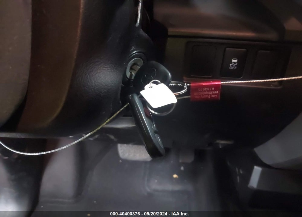 2015 TOYOTA TUNDRA SR5 5.7L V8 VIN: 5TFEY5F1XFX184942
