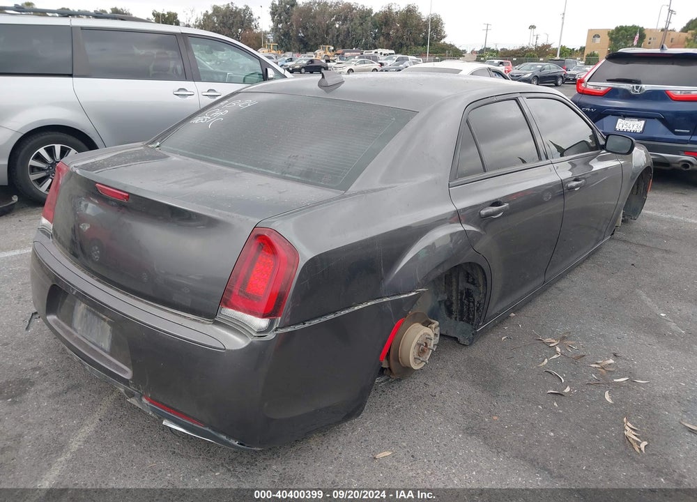2015 CHRYSLER 300 VIN: 2C3CCABG5FH832947