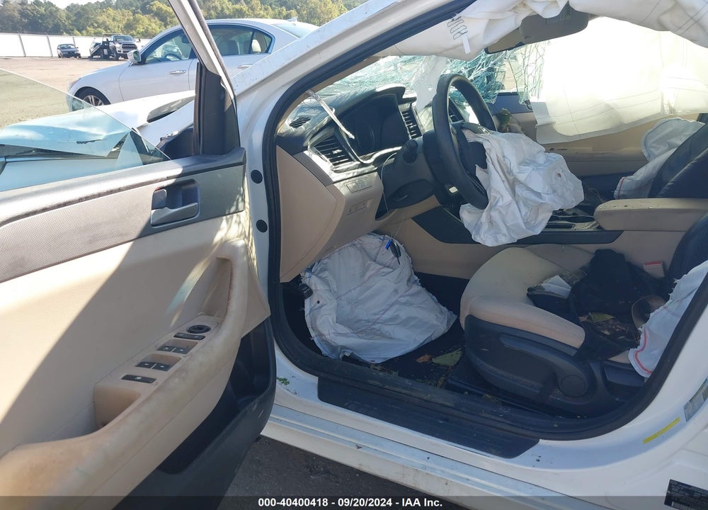 2018 HYUNDAI SONATA SE VIN: 5NPE24AF1JH622265