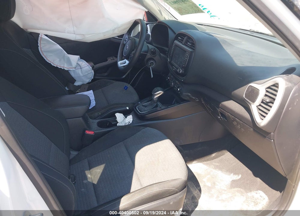 2020 KIA SOUL !/+/S VIN: KNDJ23AU5L7029992