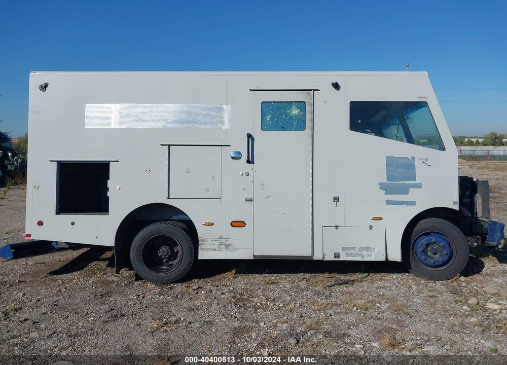 2018 FREIGHTLINER MT45G VIN: 4UZAC2EA8JCKG3143