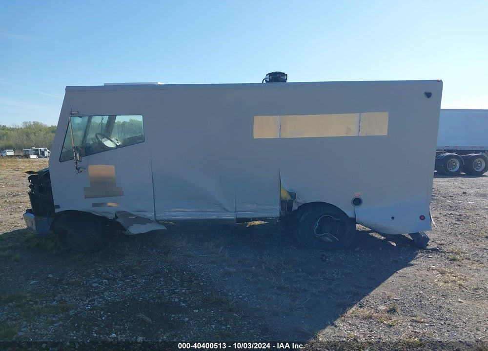2018 FREIGHTLINER MT45G VIN: 4UZAC2EA8JCKG3143