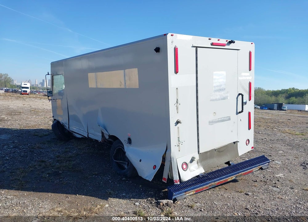 2018 FREIGHTLINER MT45G VIN: 4UZAC2EA8JCKG3143
