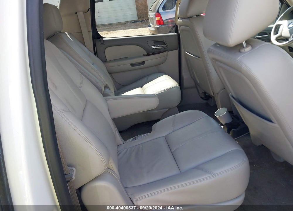 2013 CHEVROLET SUBURBAN 1500 LT VIN: 1GNSKJE72DR354013