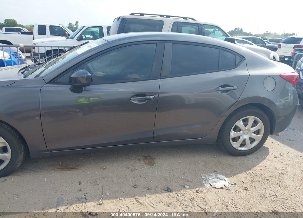 2018 MAZDA 3 SPORT VIN: 3MZBN1U75JM185374