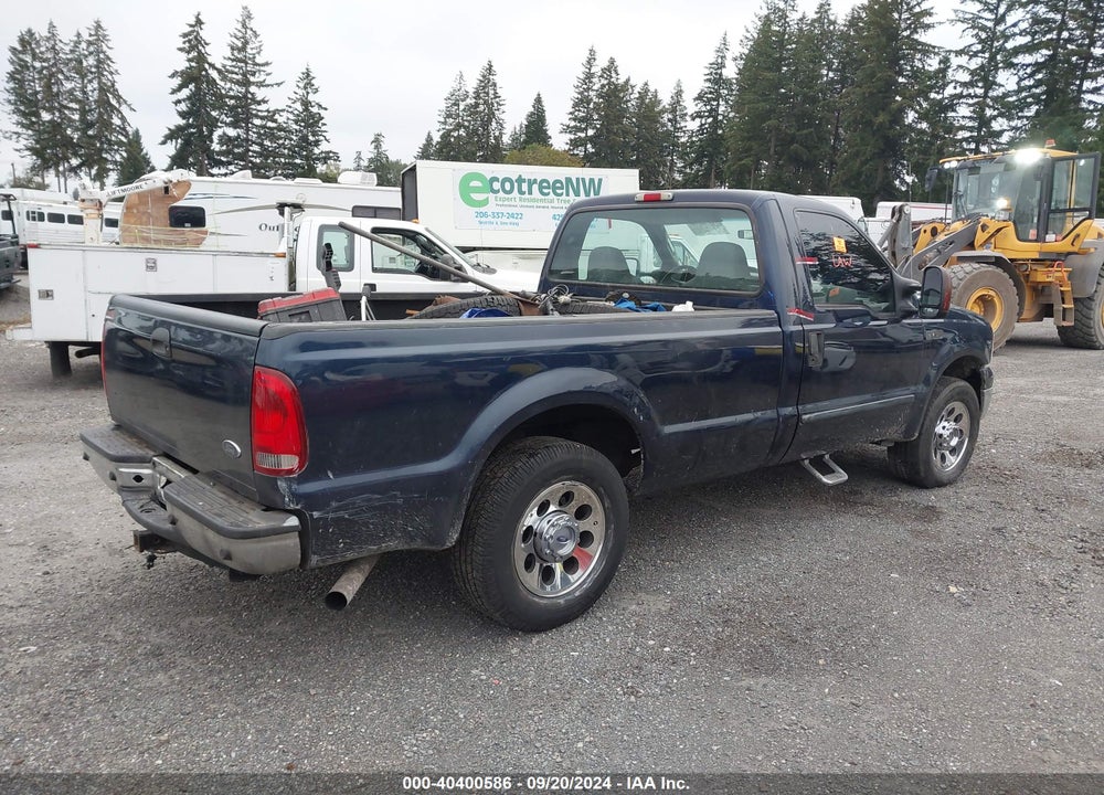 2005 FORD F-350 XL/XLT VIN: 1FTWF30Y05EC35461