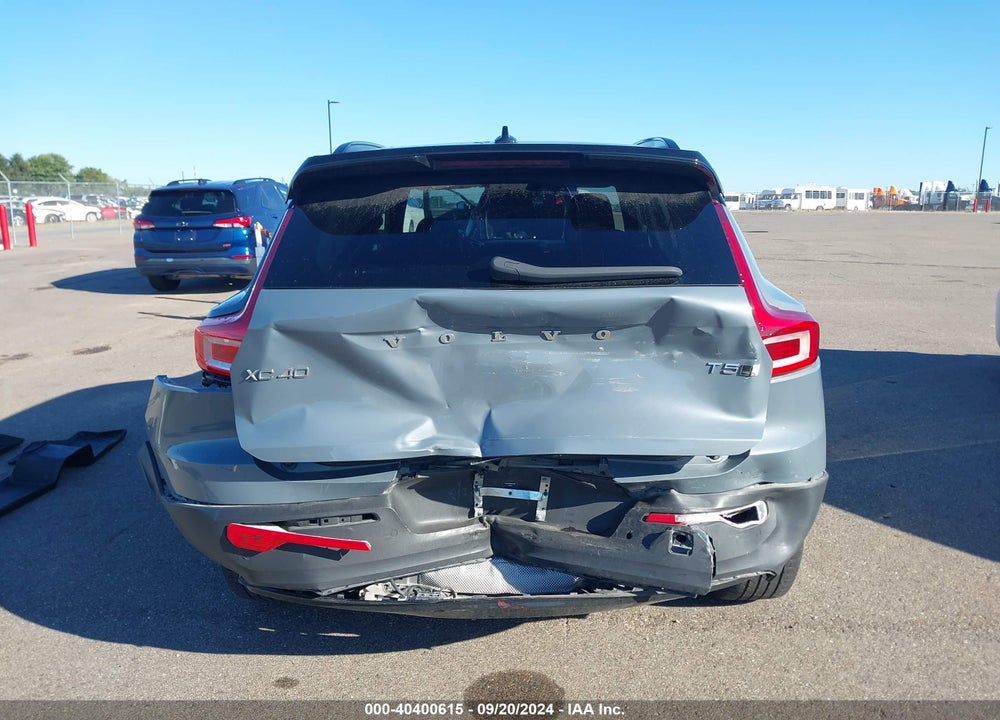2021 VOLVO XC40 T5 R-DESIGN VIN: YV4162UMXM2439161