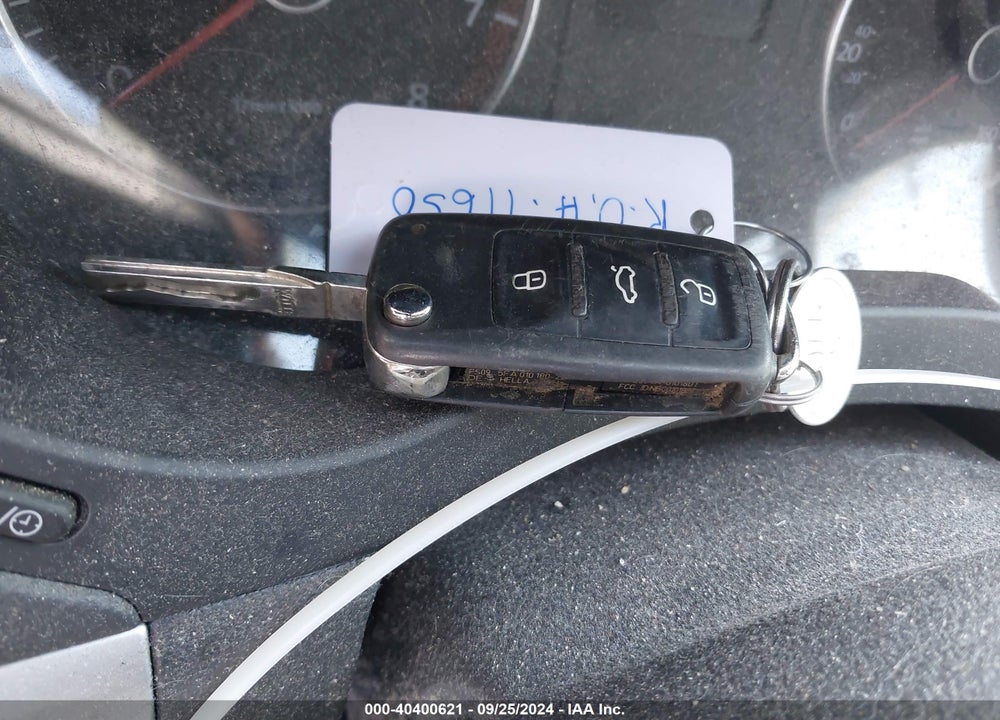 2013 VOLKSWAGEN JETTA 2.5L SE VIN: 3VWDP7AJ8DM251863