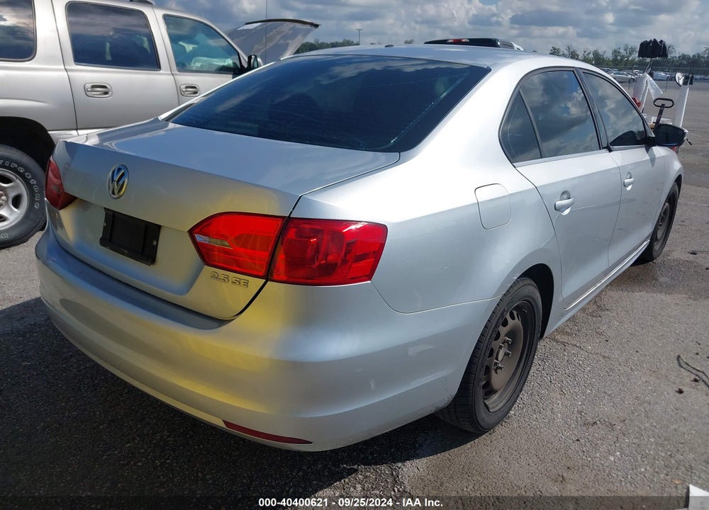 2013 VOLKSWAGEN JETTA 2.5L SE VIN: 3VWDP7AJ8DM251863