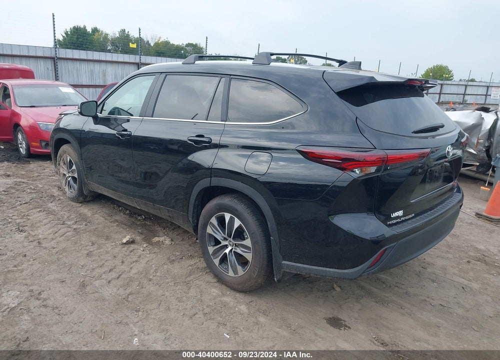 2024 TOYOTA HIGHLANDER XLE VIN: 5TDKDRAH0RS536916