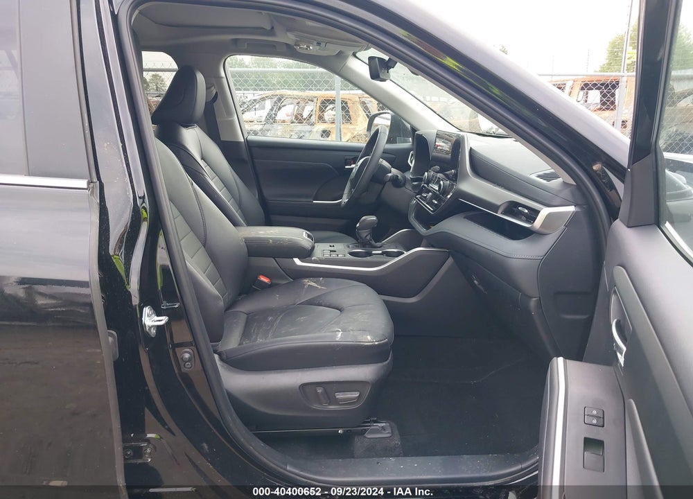 2024 TOYOTA HIGHLANDER XLE VIN: 5TDKDRAH0RS536916