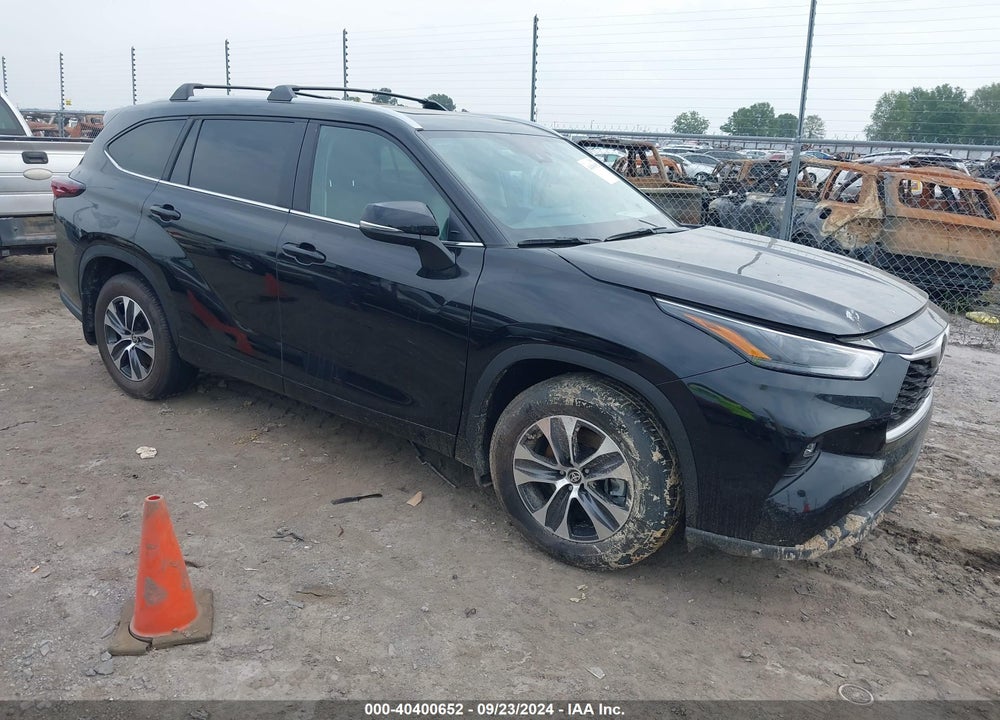 2024 TOYOTA HIGHLANDER XLE VIN: 5TDKDRAH0RS536916