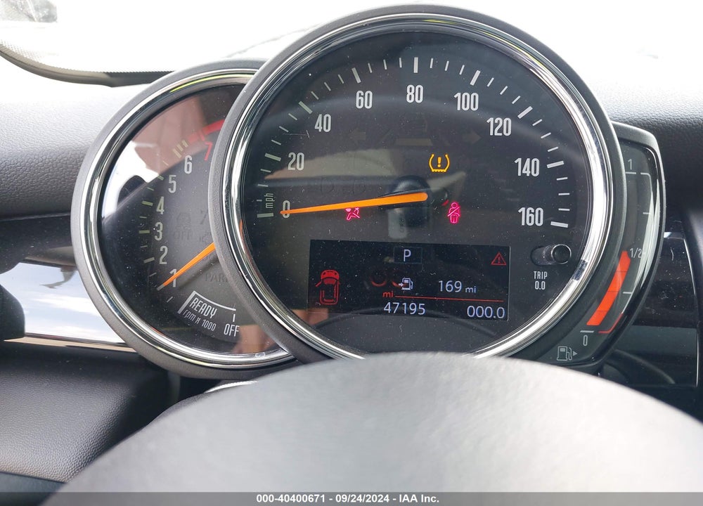2020 MINI HARDTOP COOPER VIN: WMWXU7C04L2L37641