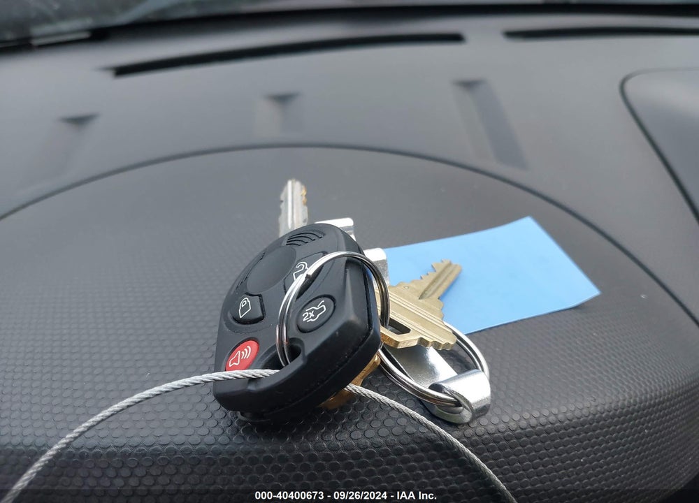 2010 FORD ESCAPE LIMITED VIN: 1FMCU0E73AKD46343