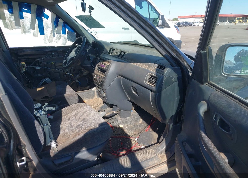 2001 HONDA CR-V LX VIN: JHLRD184X1C048701
