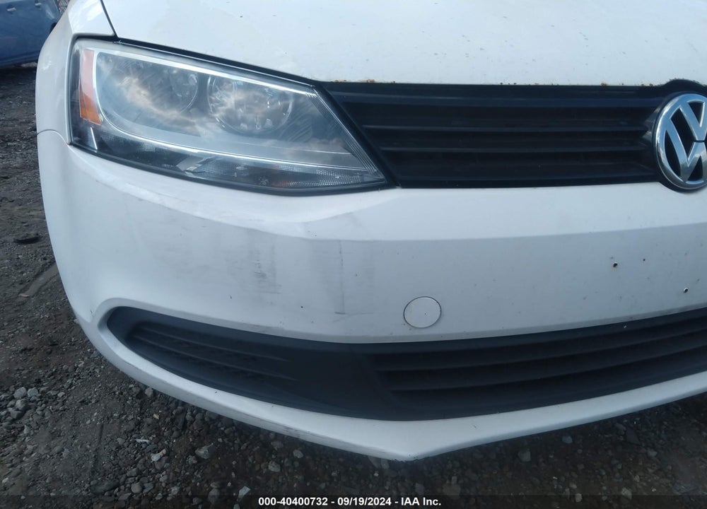 2011 VOLKSWAGEN JETTA 2.5L SE VIN: 3VWDZ7AJ5BM381400