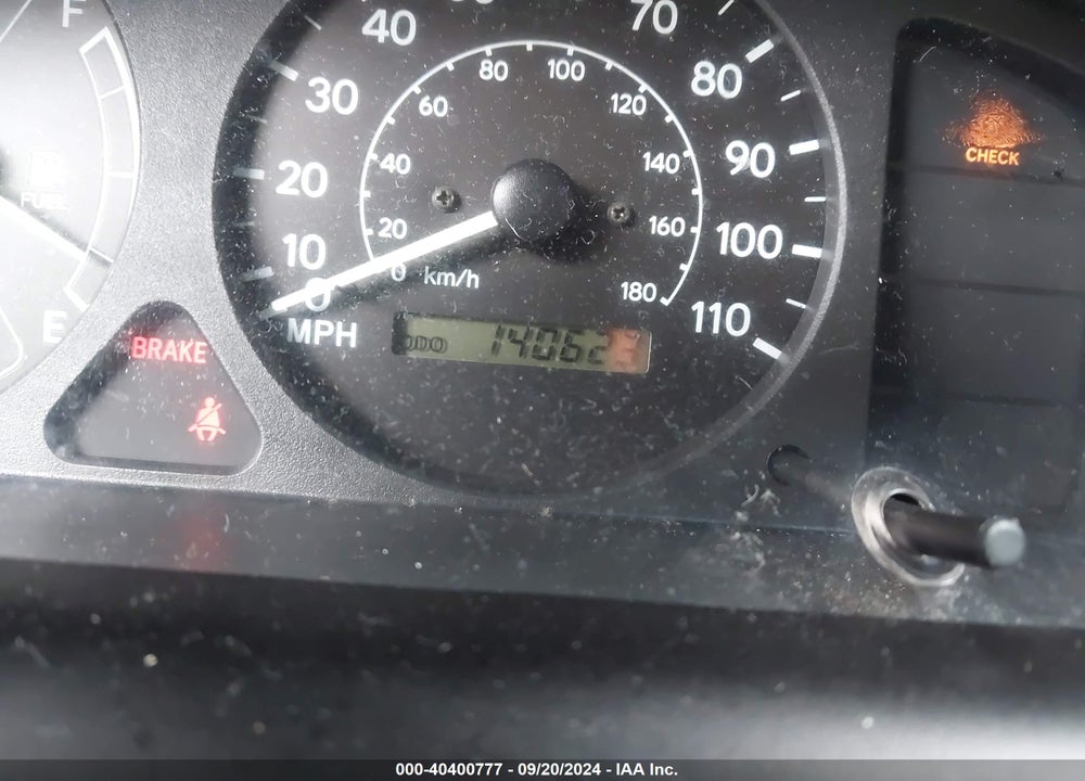 2001 TOYOTA COROLLA CE VIN: 2T1BR12E21C389602