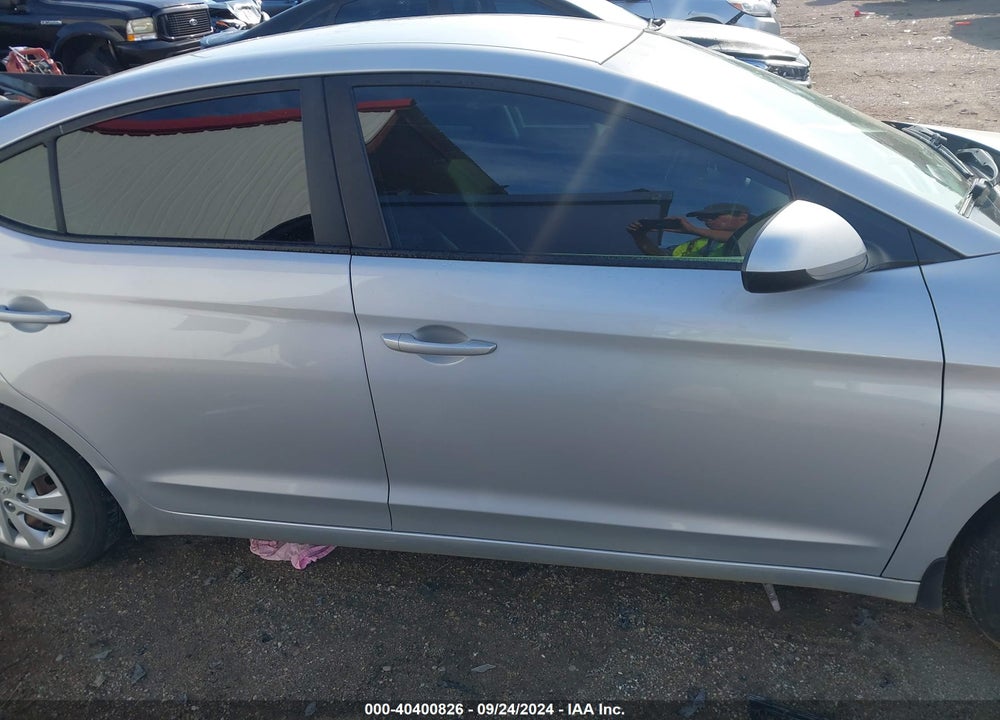 2019 HYUNDAI ELANTRA SE VIN: 5NPD74LF1KH473335