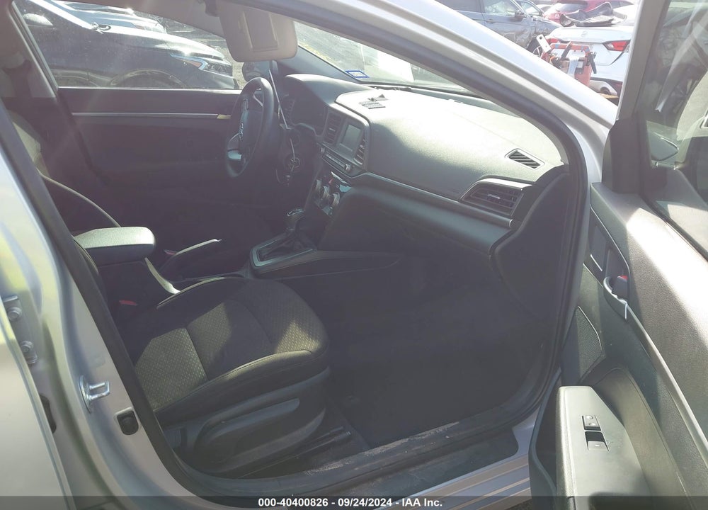 2019 HYUNDAI ELANTRA SE VIN: 5NPD74LF1KH473335