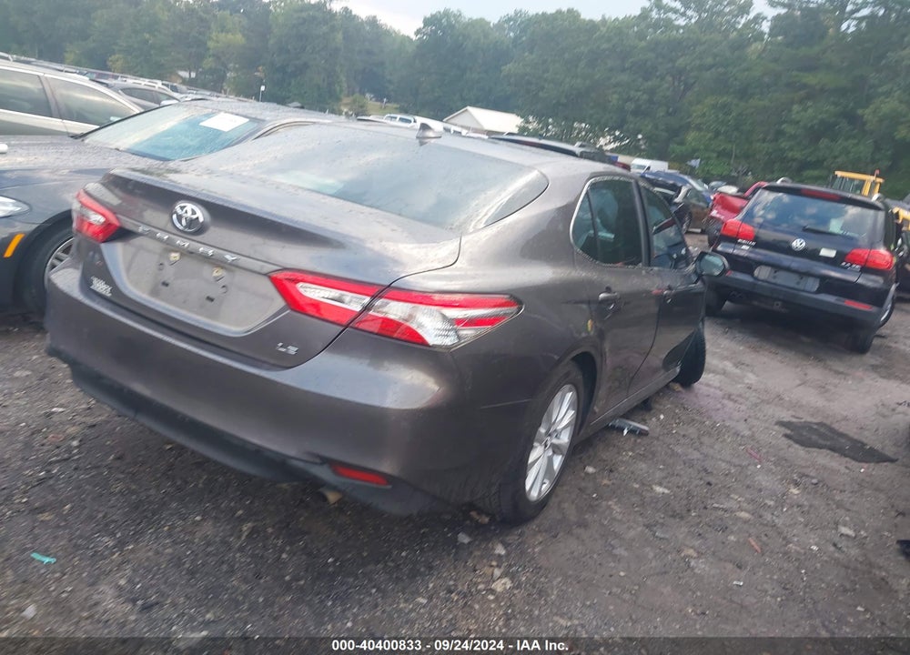 2019 TOYOTA CAMRY LE VIN: 4T1B11HK7KU290486