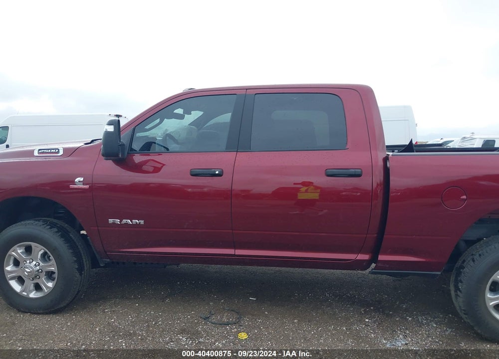 2024 RAM 2500 BIG HORN 4X4 6'4 BOX VIN: 3C6UR5DL8RG262079