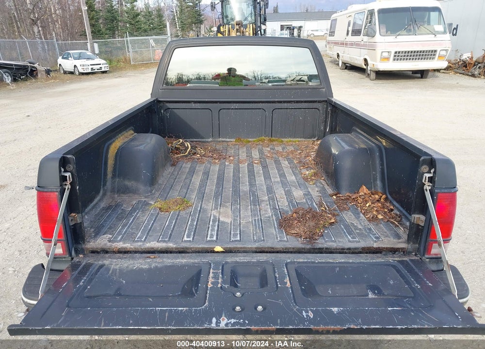 1993 CHEVROLET S TRUCK S10 VIN: 1GCCT19Z4P8200497