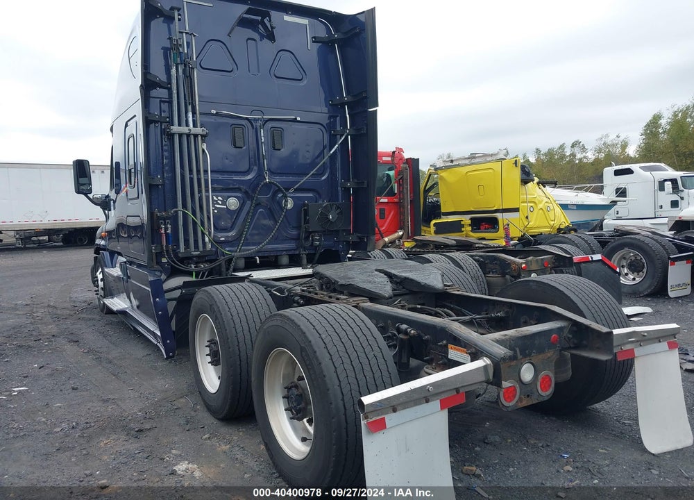 2017 FREIGHTLINER CASCADIA 125 VIN: 3AKJGLDR0HSHU4475