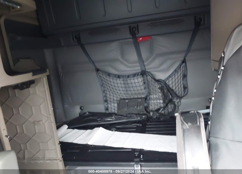 2017 FREIGHTLINER CASCADIA 125 VIN: 3AKJGLDR0HSHU4475