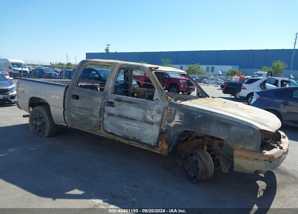 2005 CHEVROLET SILVERADO 1500 LS VIN: 2GCEK13T351171770
