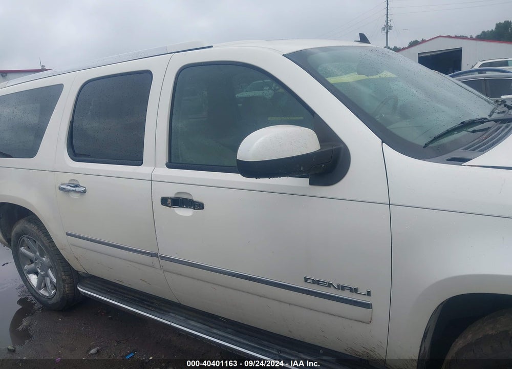 2010 GMC YUKON XL 1500 DENALI VIN: 1GKUKMEF2AR280196