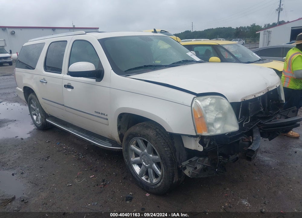 2010 GMC YUKON XL 1500 DENALI VIN: 1GKUKMEF2AR280196