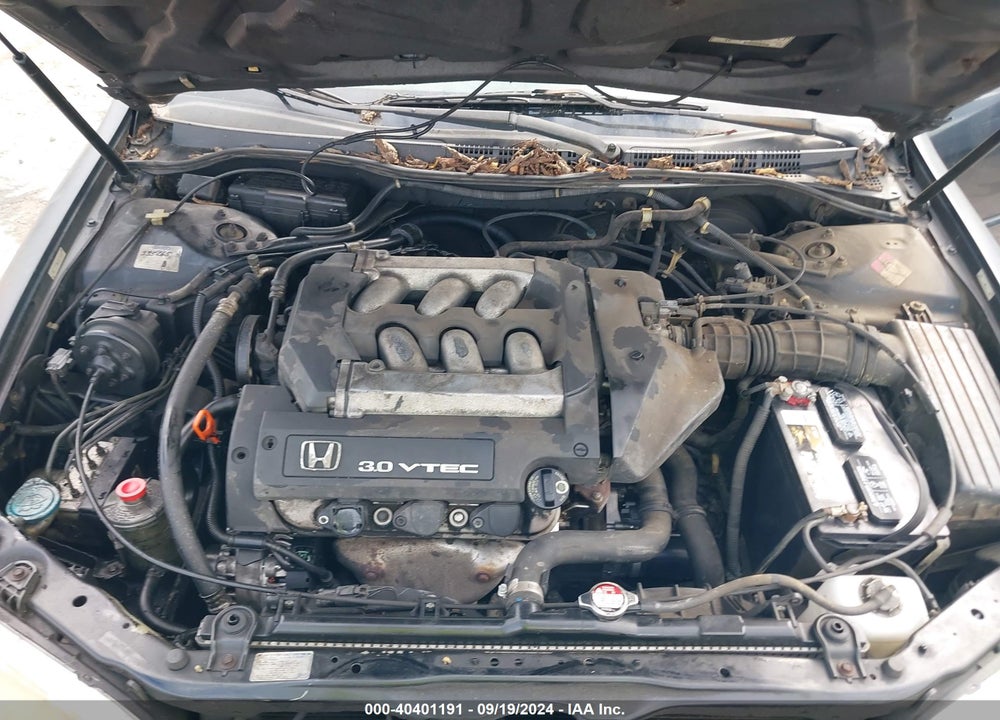 2001 HONDA ACCORD SDN LX VIN: 1HGCG16461A083519