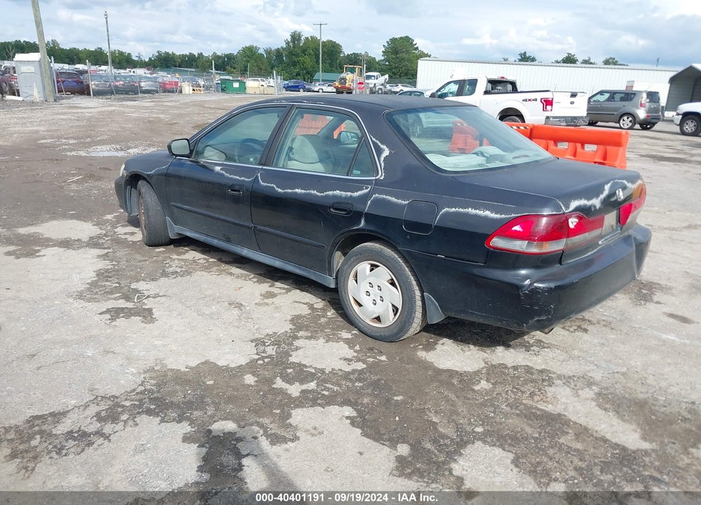 2001 HONDA ACCORD SDN LX VIN: 1HGCG16461A083519