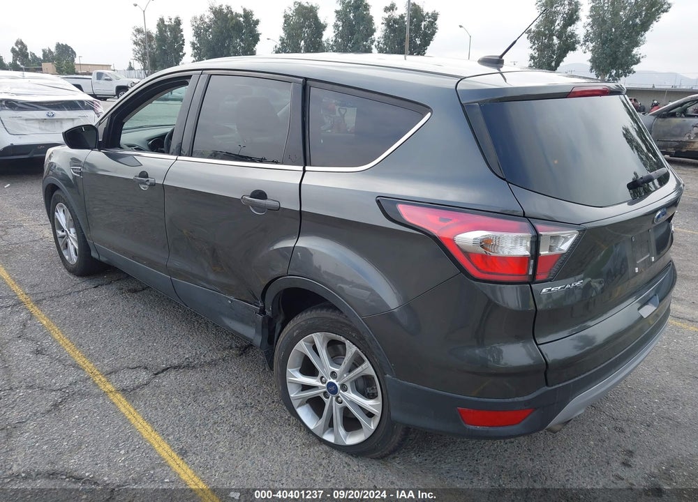 2017 FORD ESCAPE SE VIN: 1FMCU0GD1HUE55675