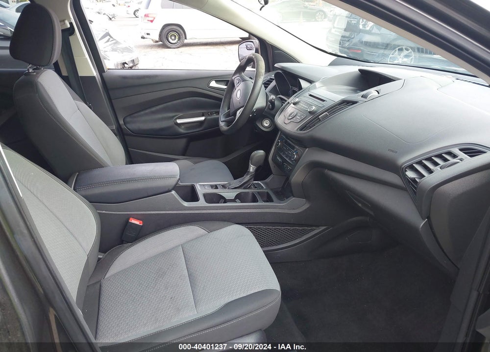 2017 FORD ESCAPE SE VIN: 1FMCU0GD1HUE55675