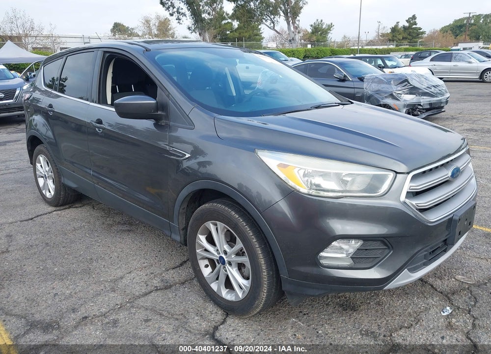2017 FORD ESCAPE SE VIN: 1FMCU0GD1HUE55675