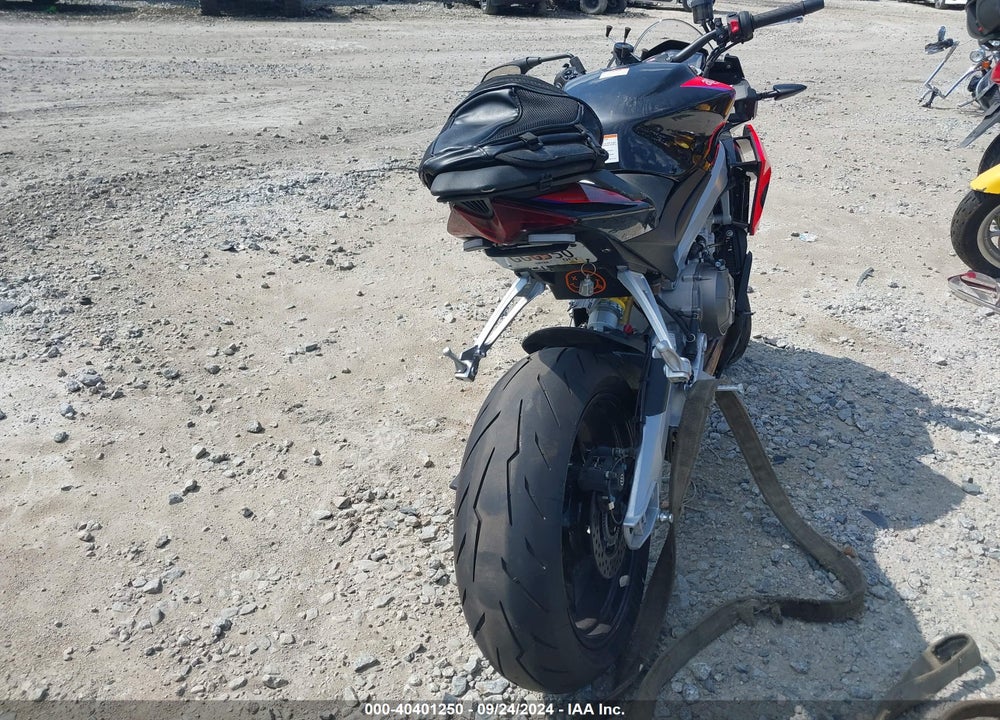 2023 APRILIA TUONO 660 FACTORY VIN: ZD4KSUM08PS000593