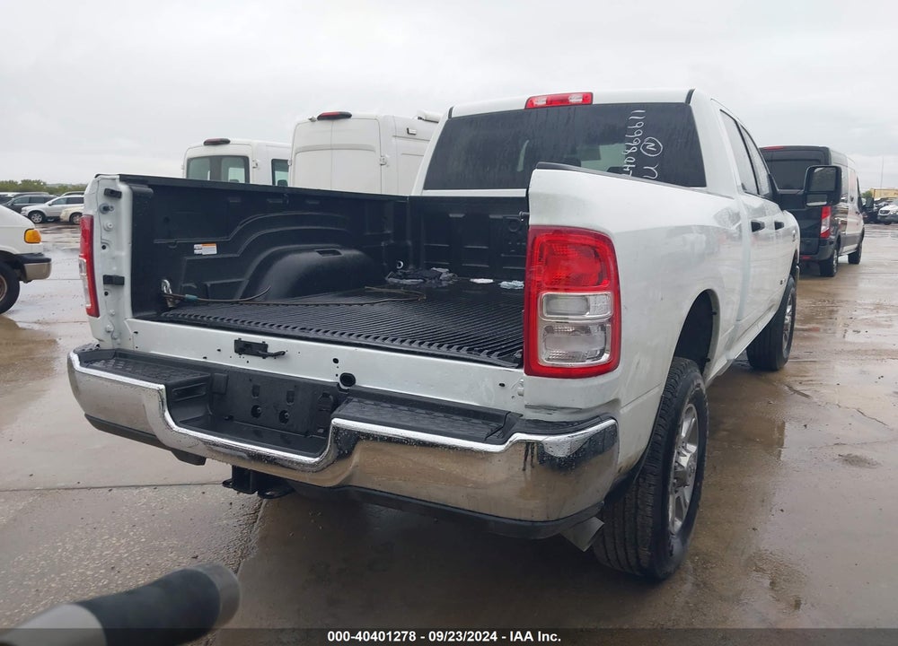 2024 RAM 2500 BIG HORN 4X4 6'4 BOX VIN: 3C6UR5DL7RG336561