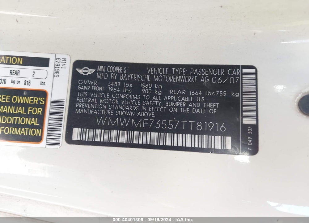 2007 MINI COOPER S VIN: WMWMF73557TT81916