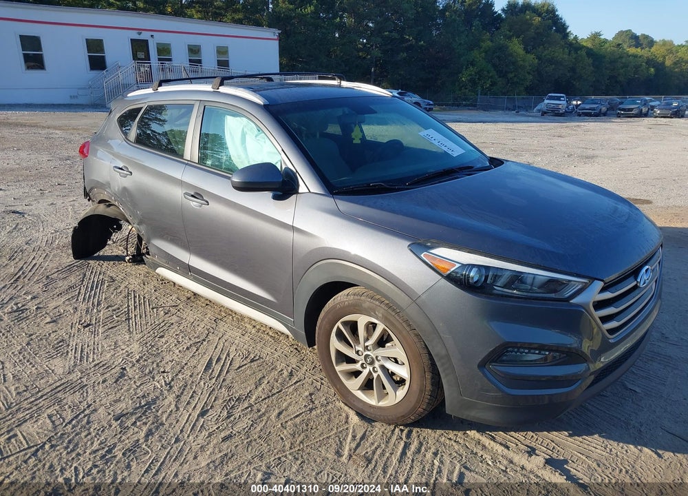 2017 HYUNDAI TUCSON SE VIN: KM8J33A44HU517820