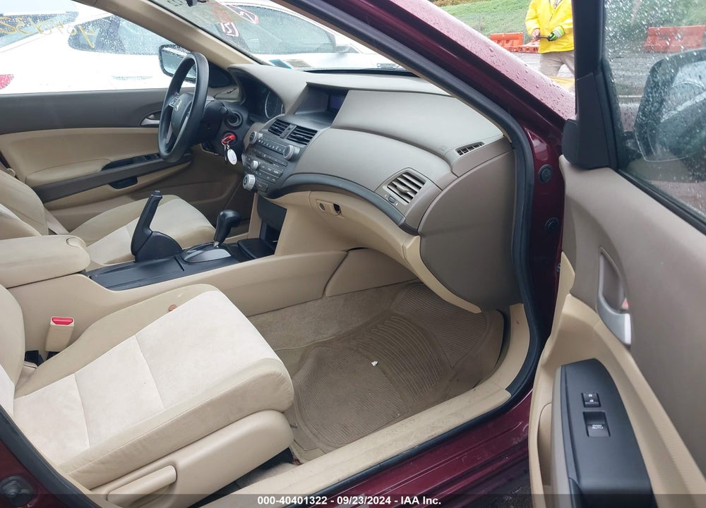 2010 HONDA ACCORD 2.4 LX-P VIN: 1HGCP2F45AA133445