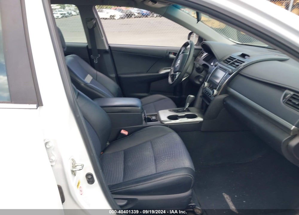 2014 TOYOTA CAMRY SE VIN: 4T1BF1FK4EU461042